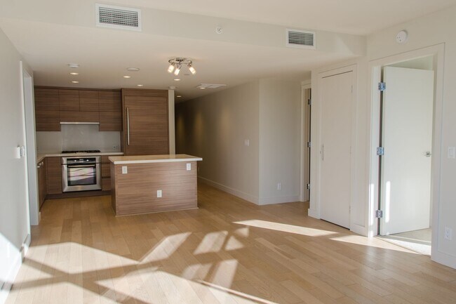 Building Photo - 2bd/2ba Seattle Condo