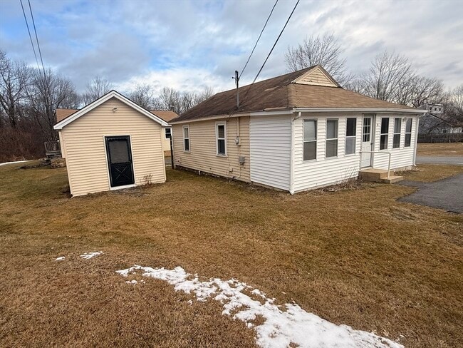 Building Photo - 348 Marshall St