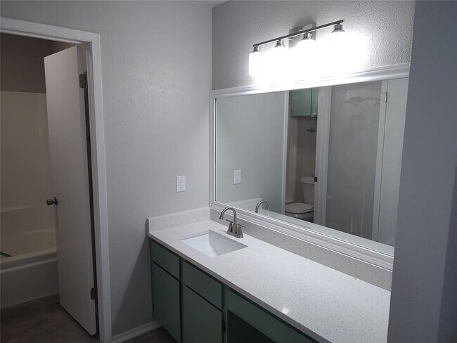 Building Photo - 7105 Treasure Cove