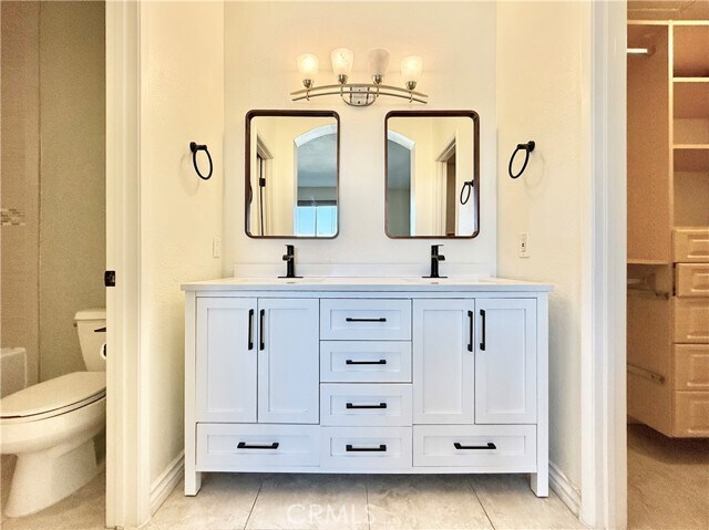 Building Photo - 30902 Club House Dr