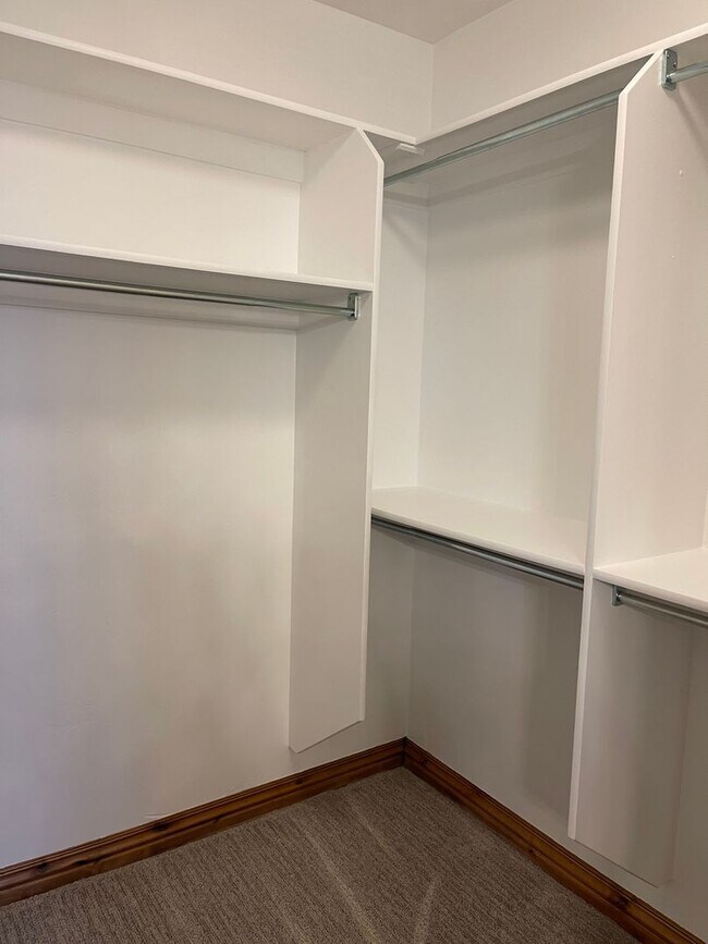 Building Photo - Gorgeous home in Orem