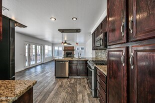 Building Photo - 1836 E Aspen Way