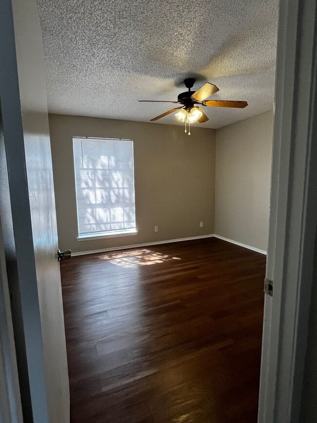 Building Photo - Nice 3 bedroom, 2 bath Home in College Hills West Available SOON!