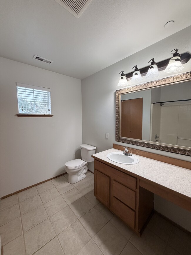 Building Photo - 1266 Hudson St