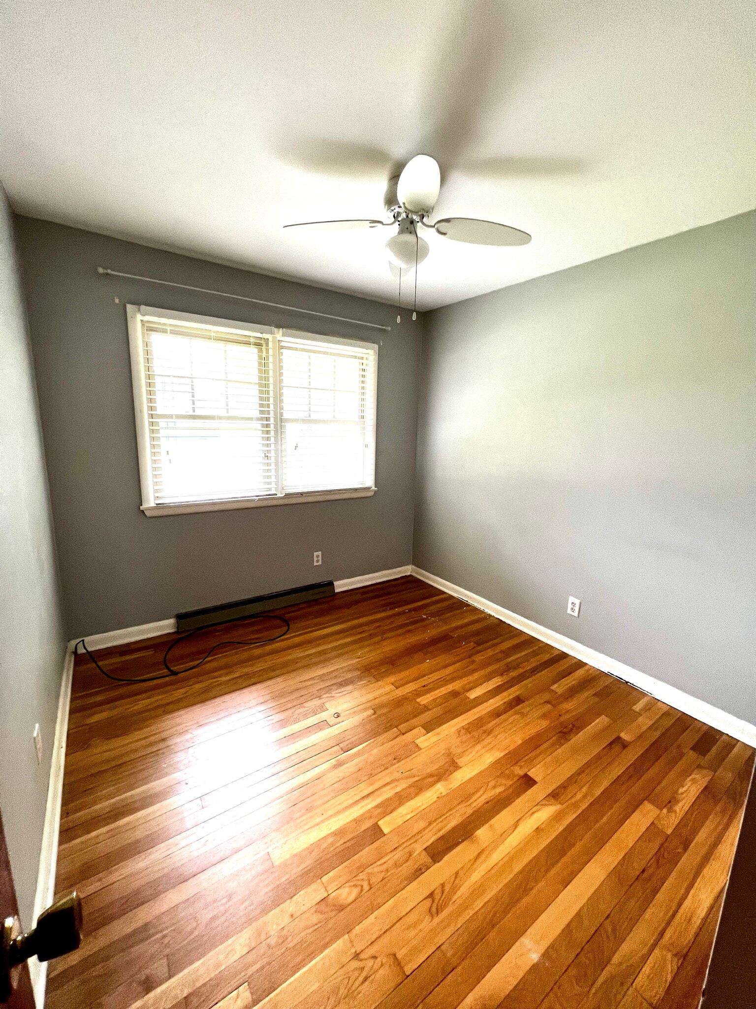 Building Photo - 1160 W Stover St