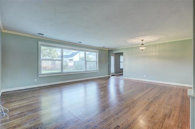 Building Photo - 2756 NW Grand Blvd