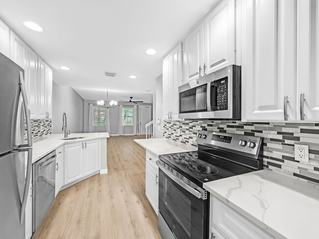 Building Photo - 3119 E Community Dr