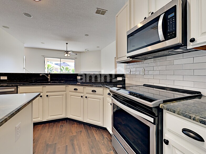 Building Photo - 3111 Stonebrier Ridge Dr