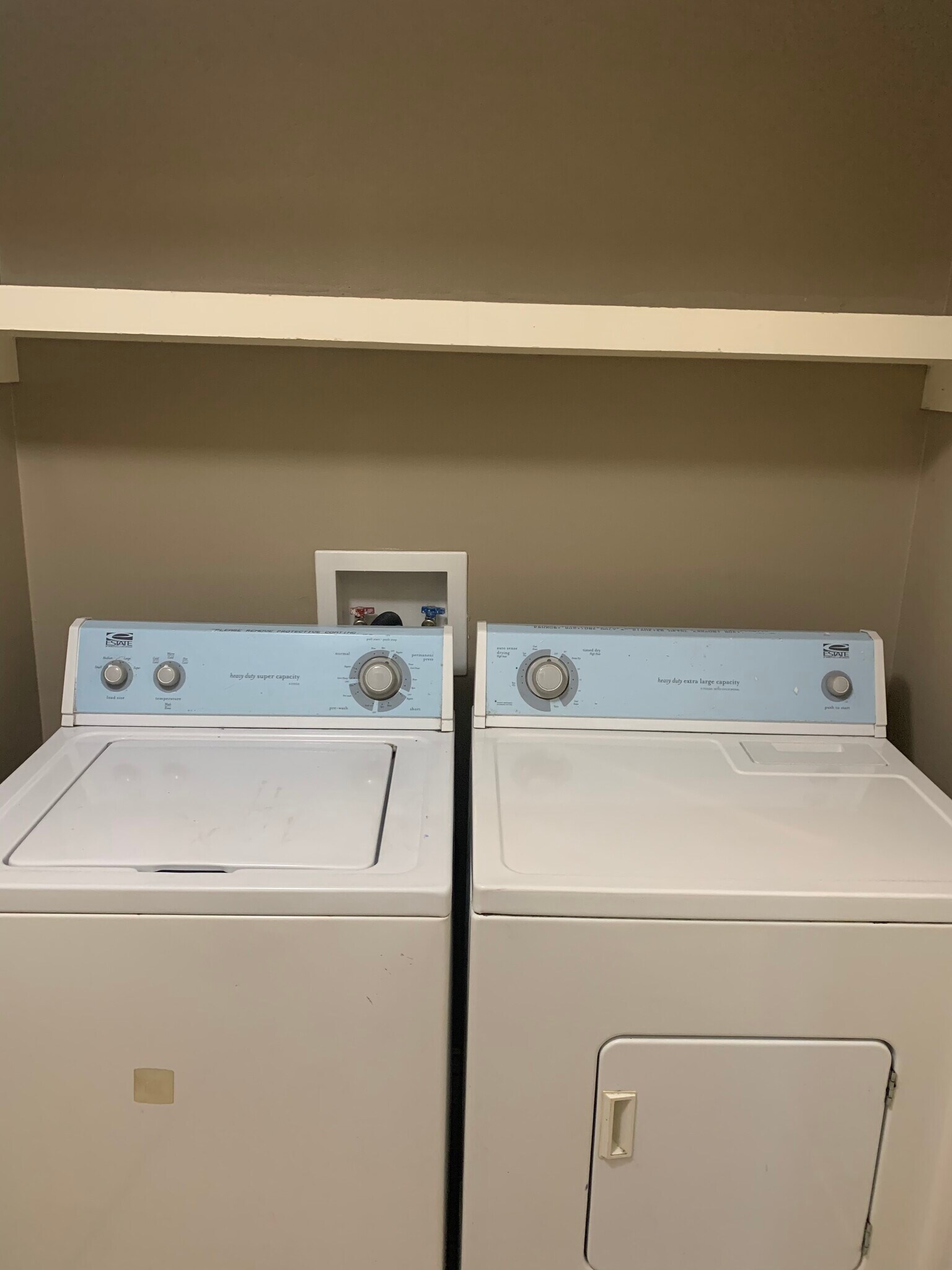 Building Photo - 1705 W Portales Dr