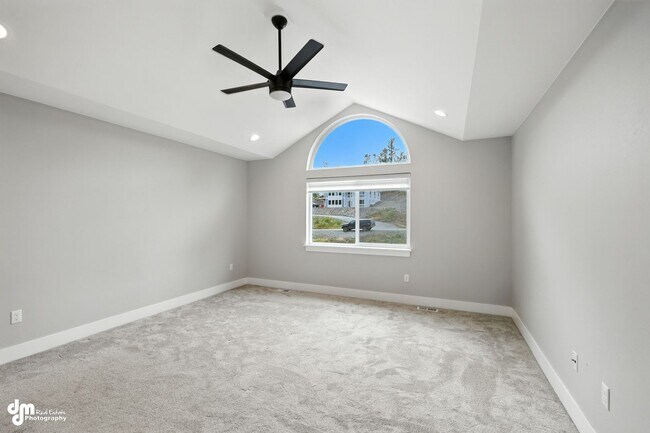 Building Photo - 3452 W Charlies Ridge Dr