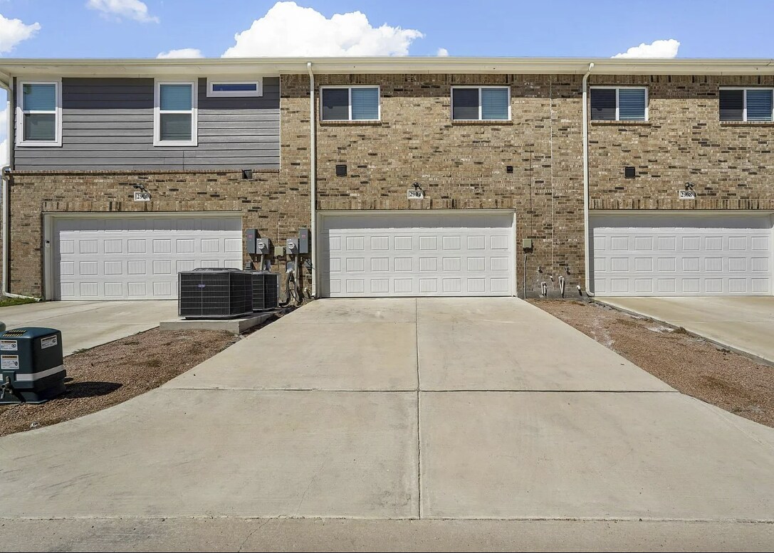 Building Photo - 2837 Appaloosa Ln