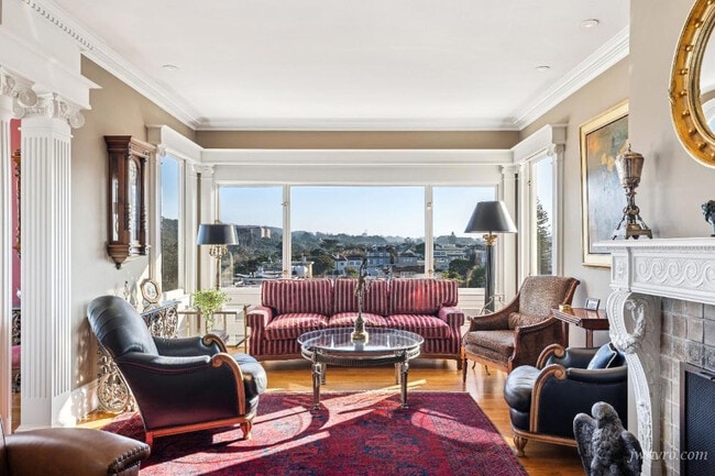 Building Photo - 155 24th Ave