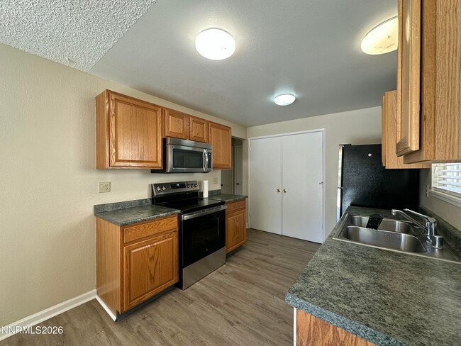 Building Photo - 3146 Montezuma Way