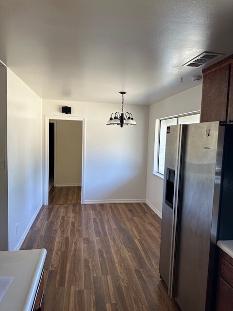 Building Photo - East Modesto Country Living, 3 Bedrooms 2 Bathrooms