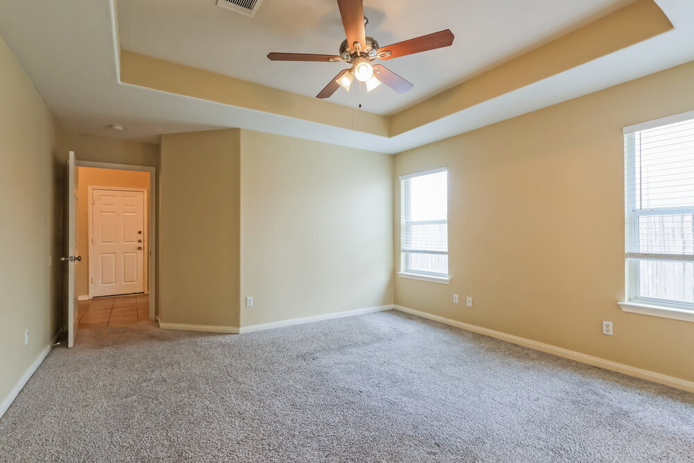 Building Photo - 5203 Lost Cove Ln