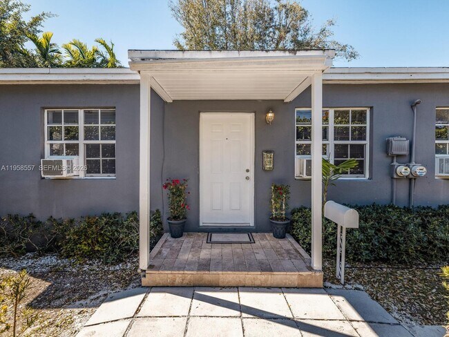 Building Photo - 440 NE 69th St