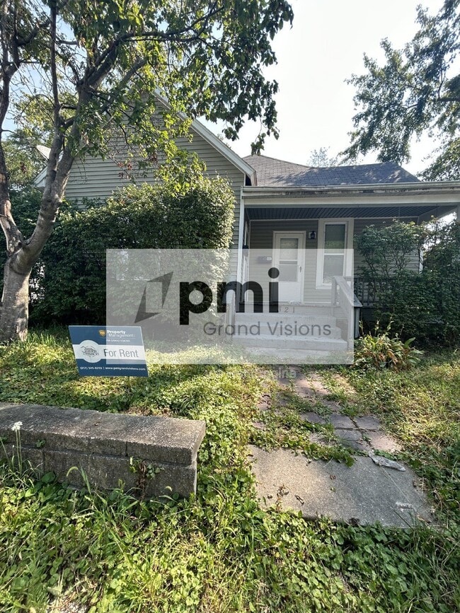 Building Photo - 321 A St