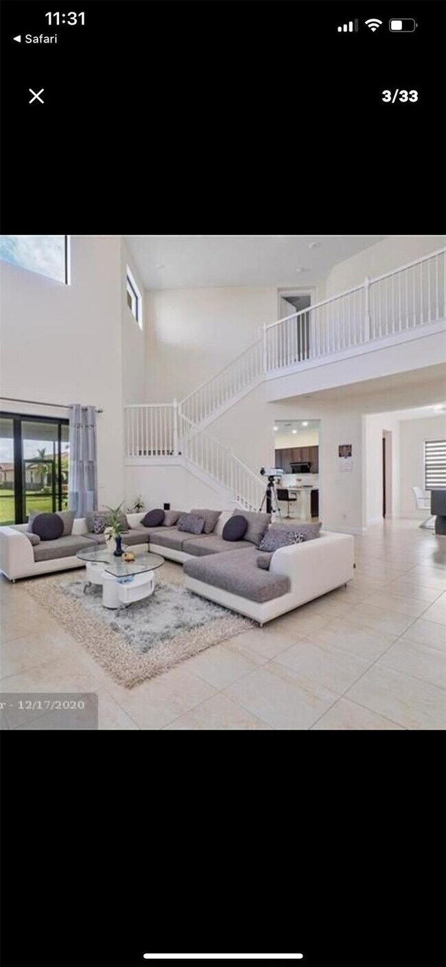 Building Photo - 11795 Waterway Cir