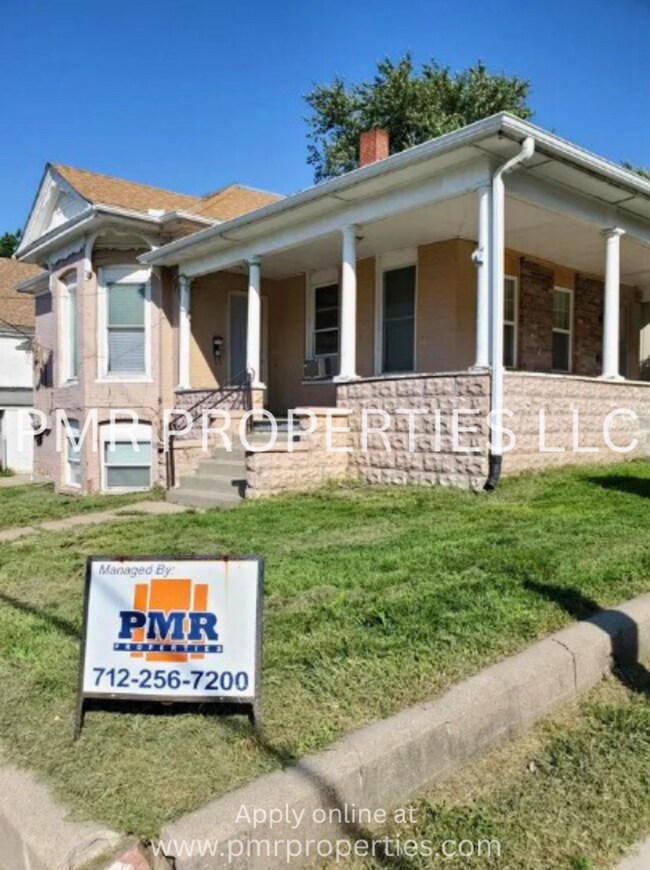 Primary Photo - 718 S 3rd St