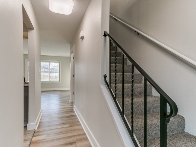 Building Photo - 1116 Top-O-Hollow Rd