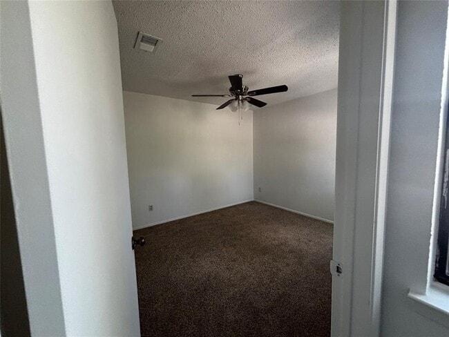 Building Photo - 12413 Deer Falls Dr