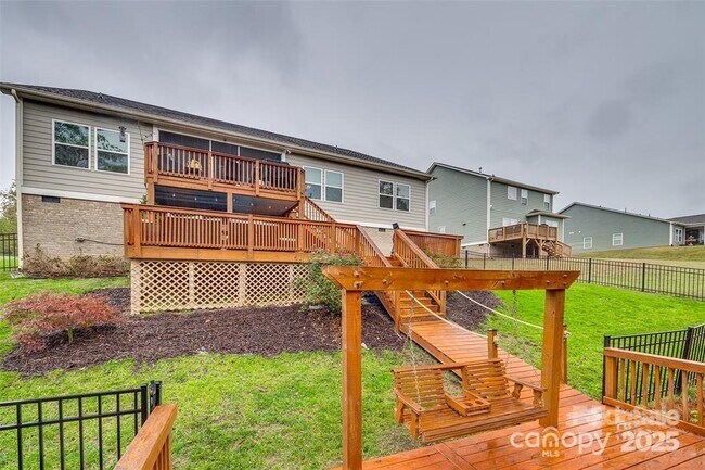 Building Photo - 18568 Mainsail Ct
