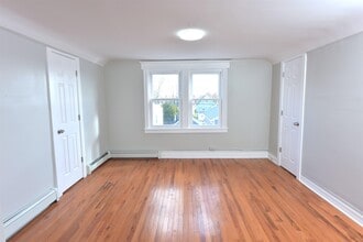 Building Photo - 173 Watson Ave