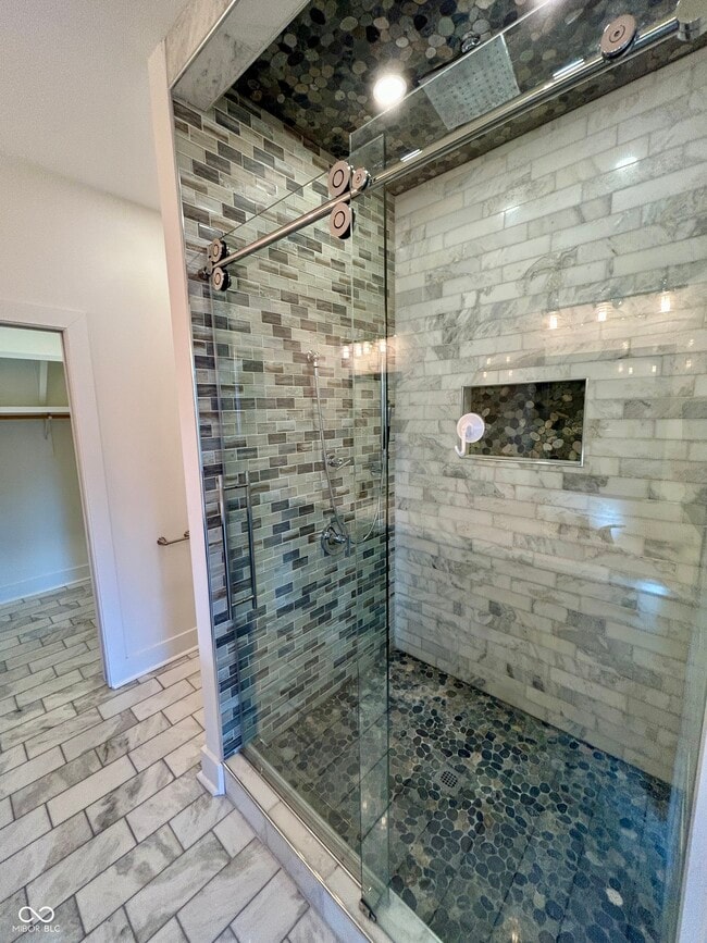 Building Photo - 2511 S Delaware St