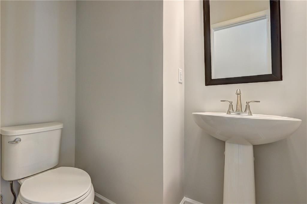 Building Photo - 479 Payne Dr