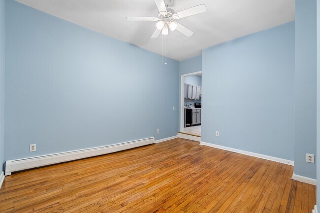Building Photo - 511 Park Ave