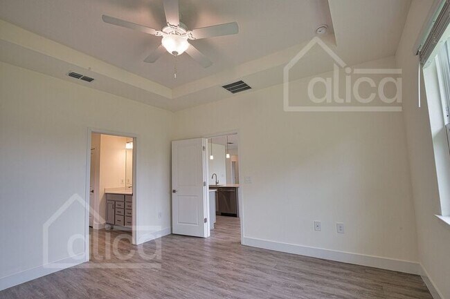 Building Photo - 1159 Byxbee Ct