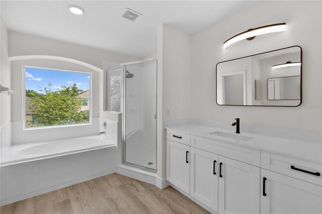 Building Photo - 12917 Grovehurst Ave