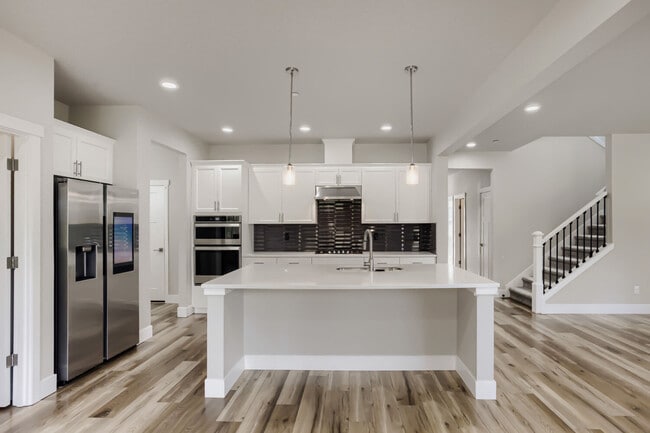 Building Photo - 8516 SW Hamilton Ter