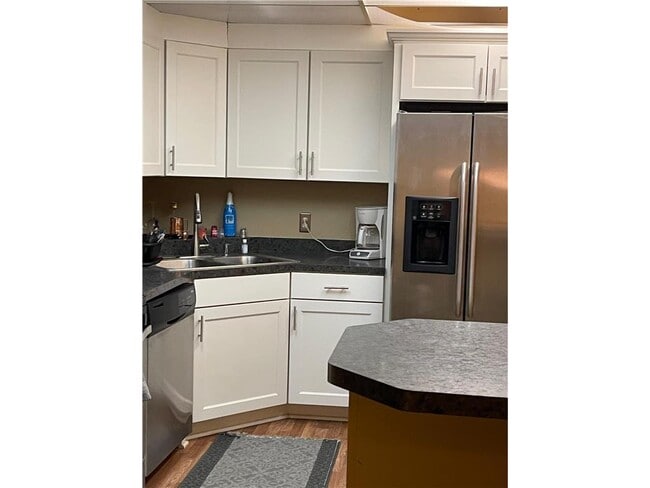 Building Photo - 6730 Vernon Ave S