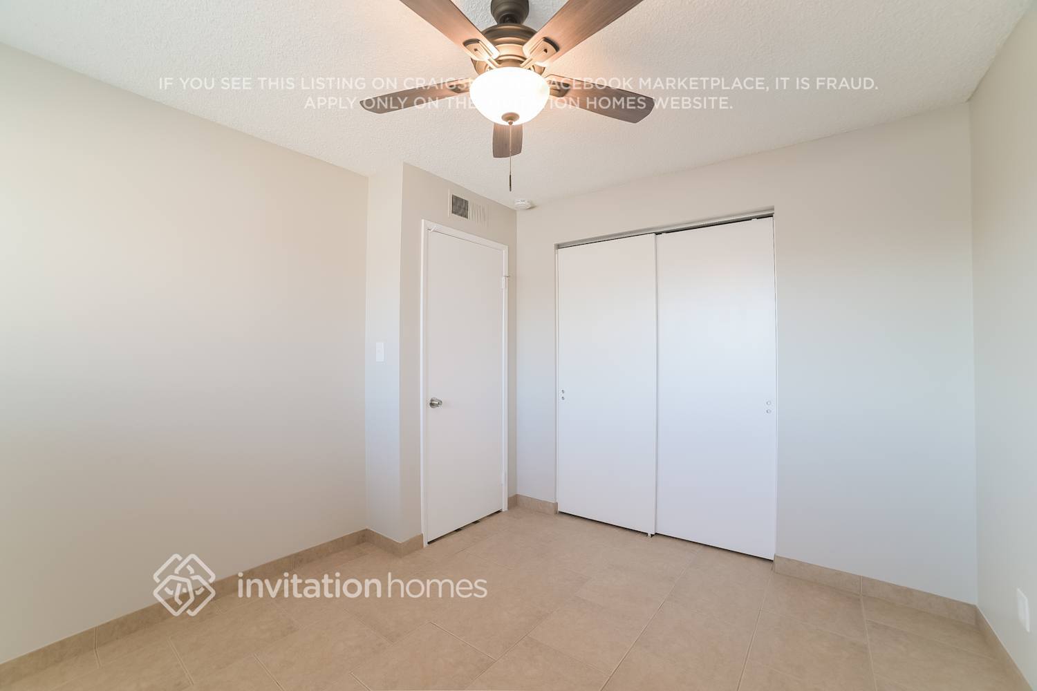 Building Photo - 5652 W Cochise Dr