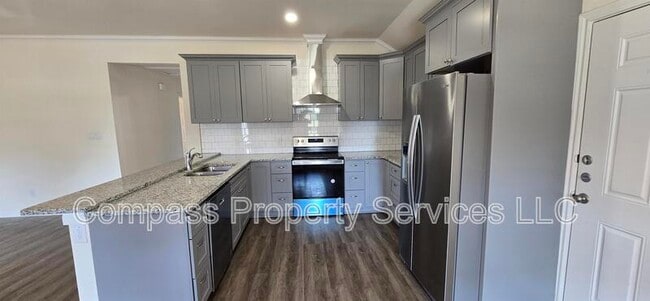 Building Photo - 2808 S 8th St