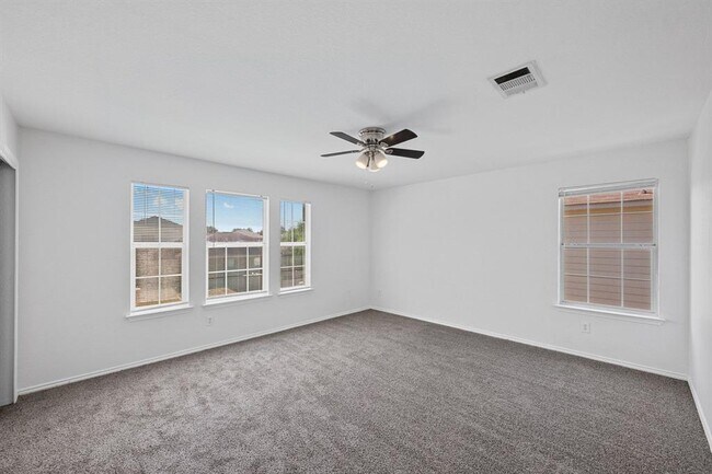Building Photo - 6212 Roseborough Dr