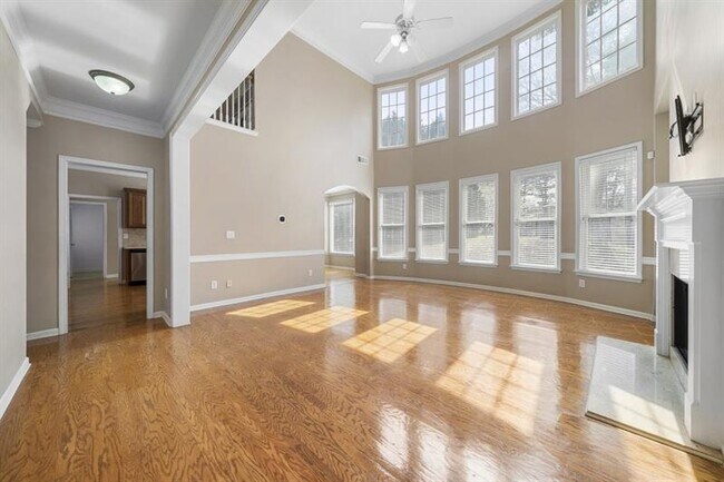 Building Photo - 130 Candler Ct