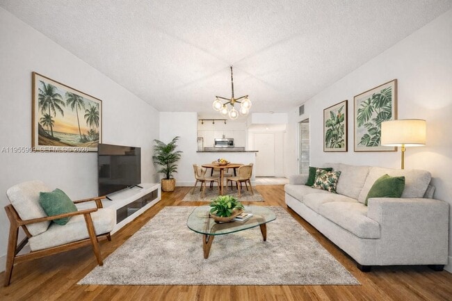 Building Photo - 1155 Brickell Bay Dr