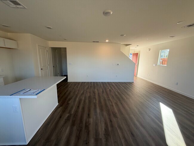 Building Photo - 831 Congaree Ln