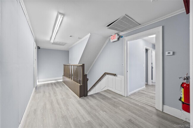 Building Photo - 996 Haverstraw Rd