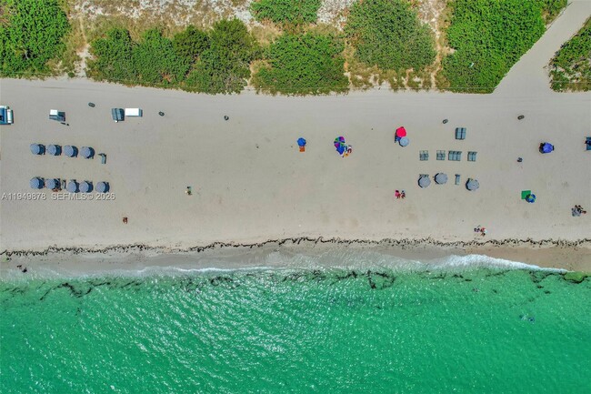 Building Photo - 7135 Collins Ave