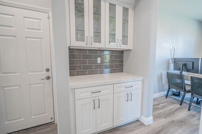Building Photo - Spectacular 5-Bedroom Home with Pool, RV P...