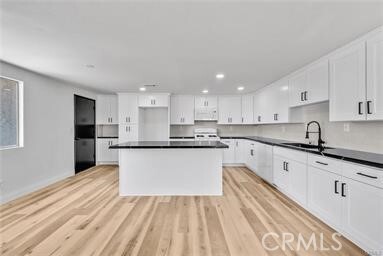 Building Photo - 22960 Cove View St