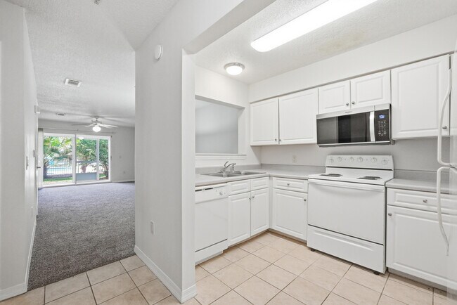 Building Photo - 4270 Calinda Ln