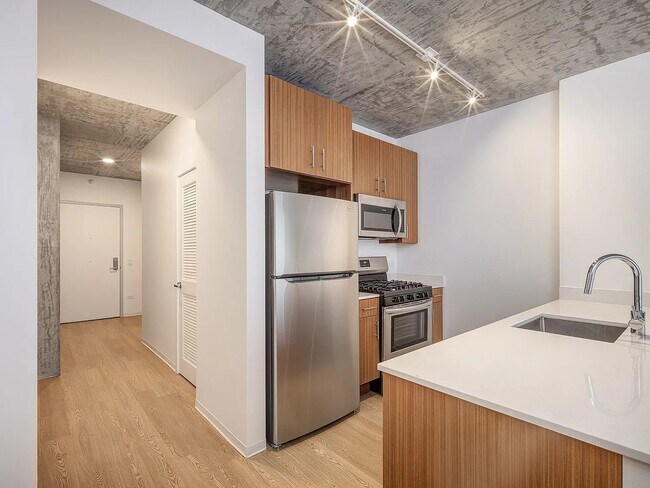 Building Photo - 1400 S Wabash Ave
