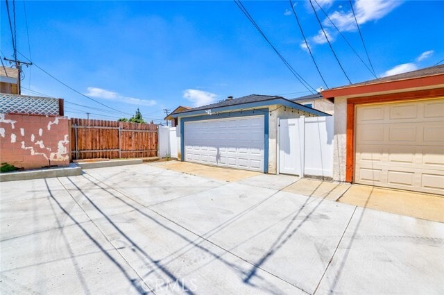 Building Photo - 15034 Gale Ave