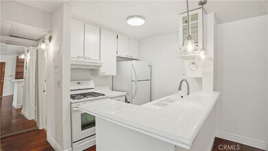 Building Photo - 18645 Hatteras St