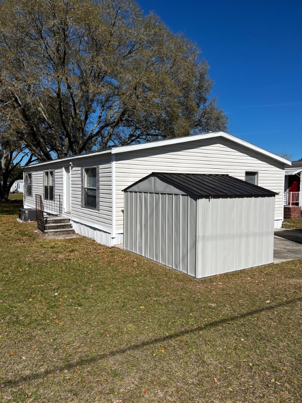 Building Photo - 6859 NE 1st Pl