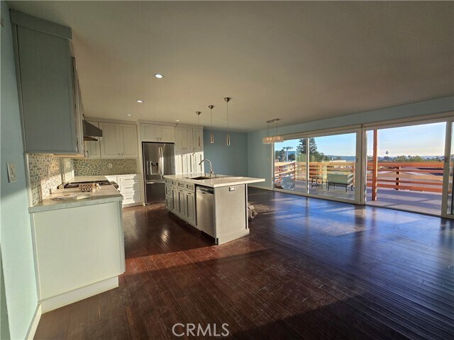 Building Photo - 509 N Helberta Ave